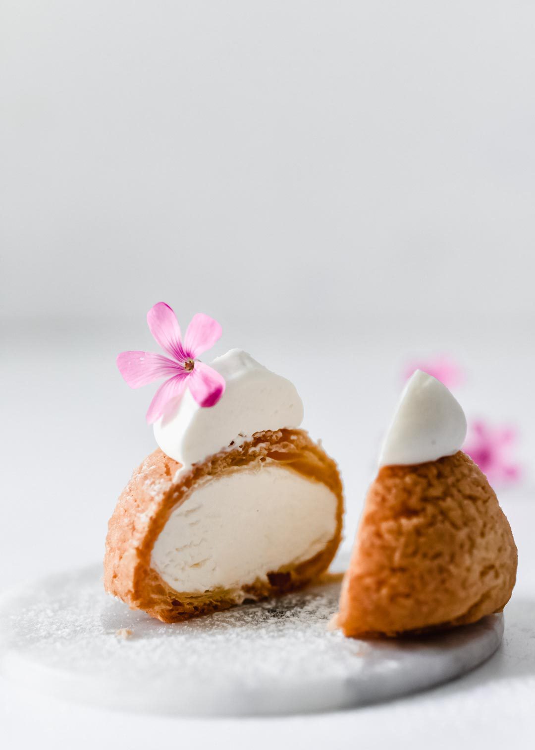 פחזניות מ-ו-ש-ל-מ-ו-ת!