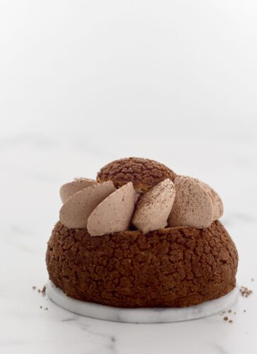 מגה-פחזניות שוקולד במילוי בראוניז וקרם מסקרפונה קקאו